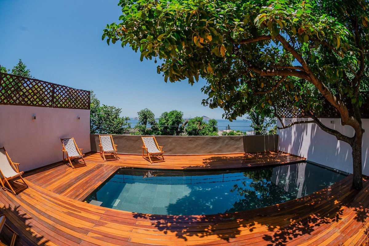 Incredible House w/ Pool and Breathtaking Views gallery image 2