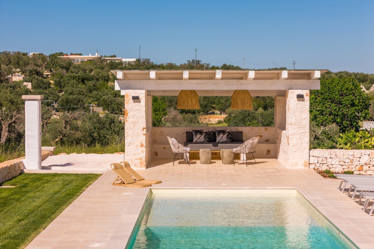 Villa Batu stylish 2 bedroom gallery image 4