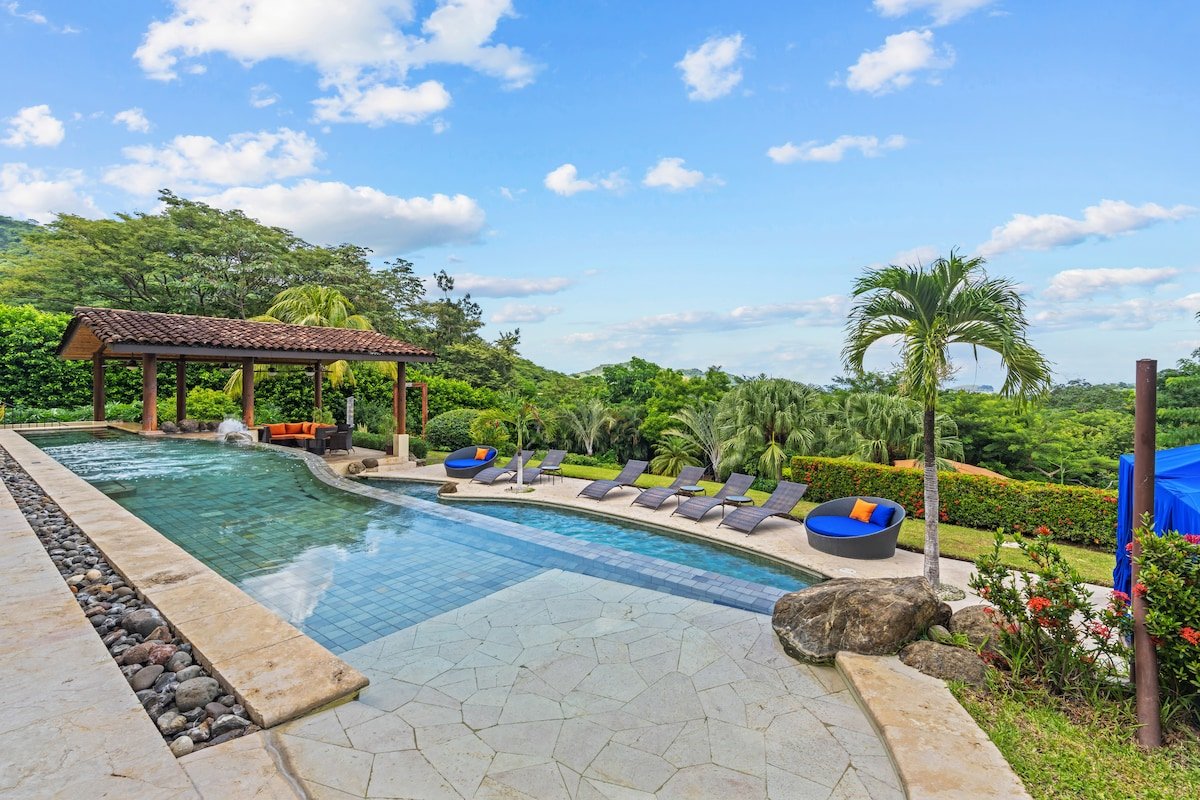 Luxury 8BR Oceanview Villa with Chef & Concierge gallery image 3