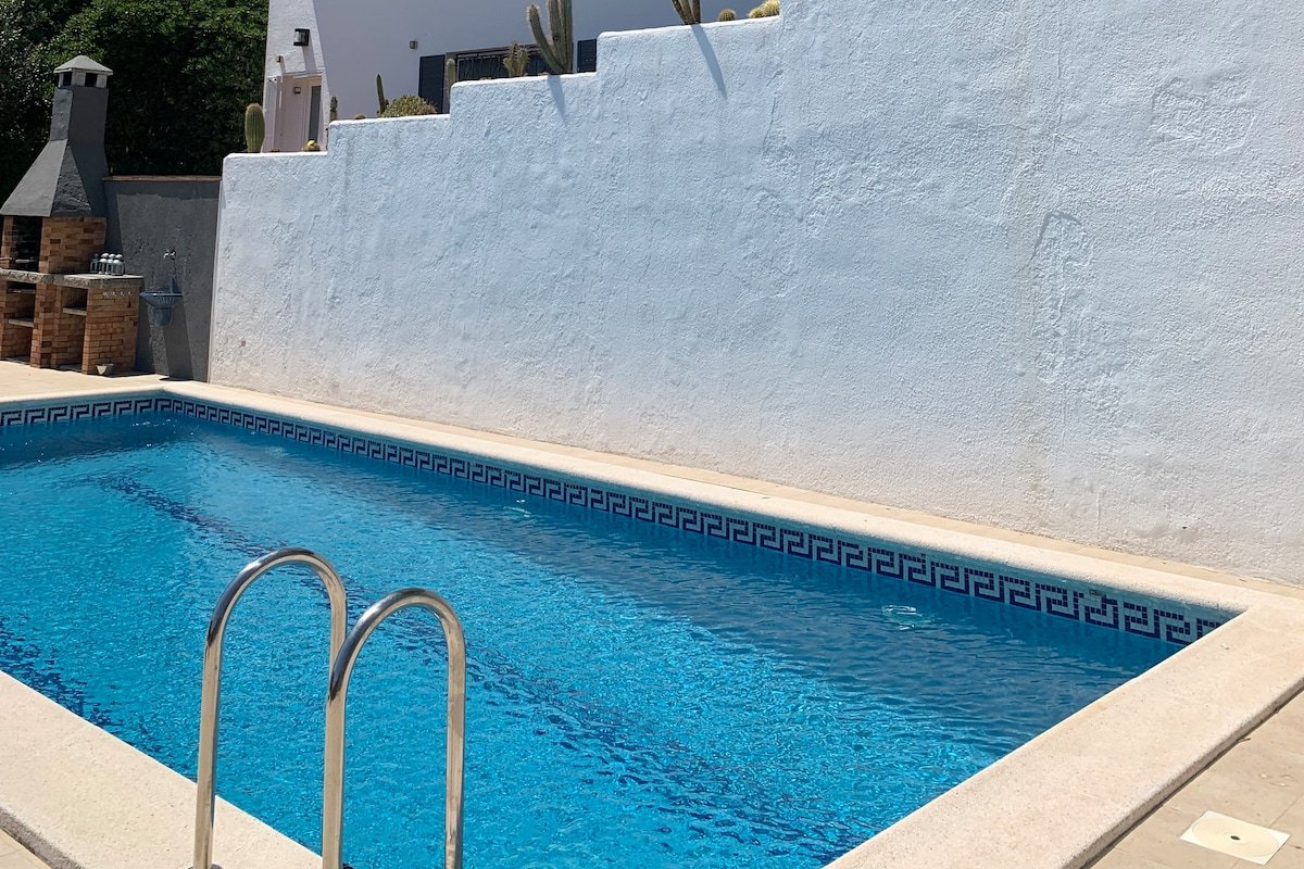 Costa Brava magnifique Villa vue mer et piscine. gallery image 3