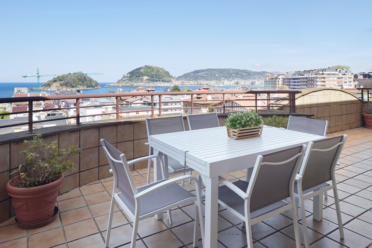 En playa, con terraza y parking gallery image 3