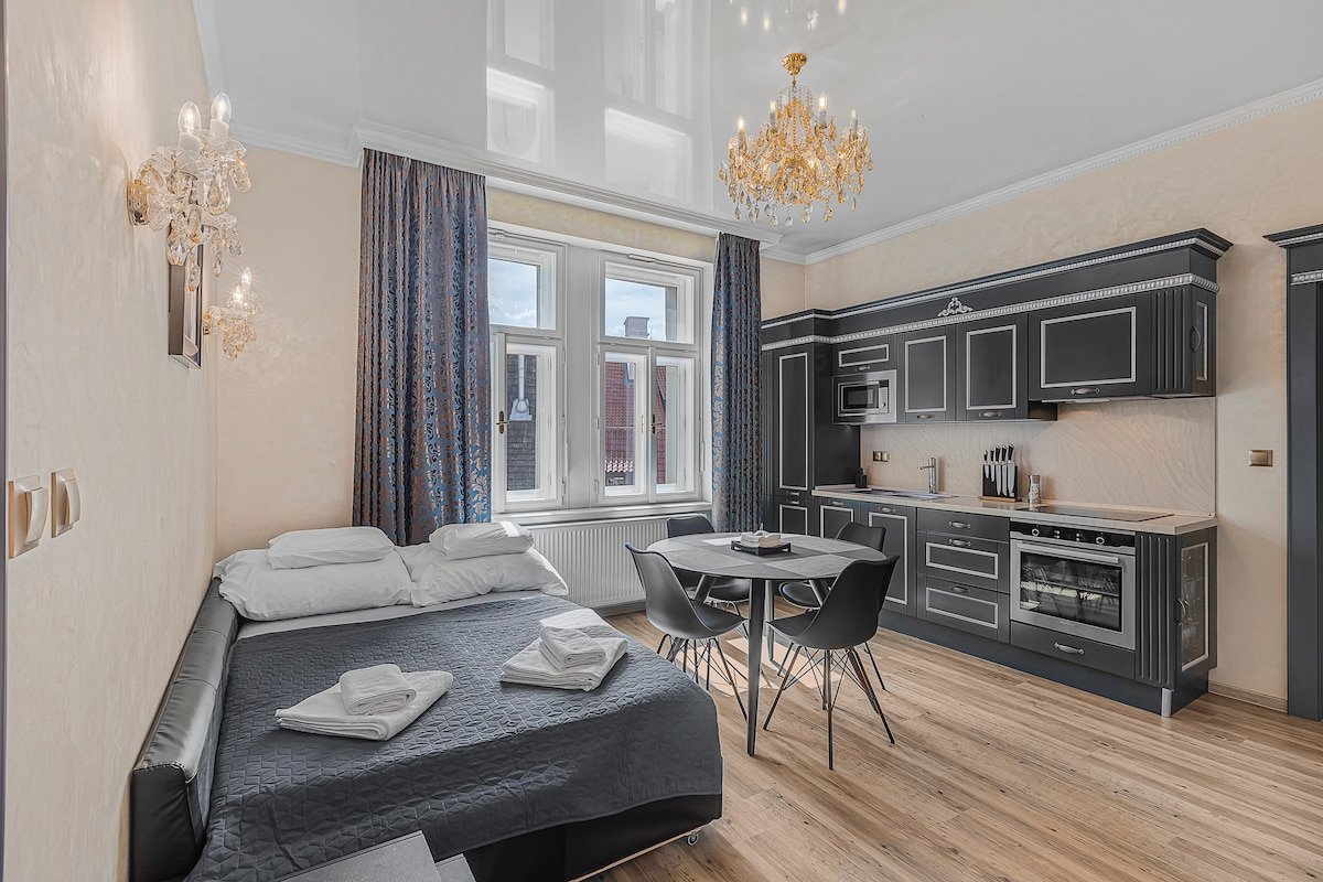 Tynska apartment gallery image 4