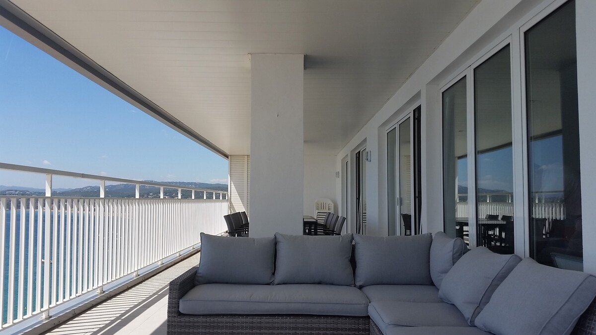 Ático con vistas al mar en Palamós gallery image 3