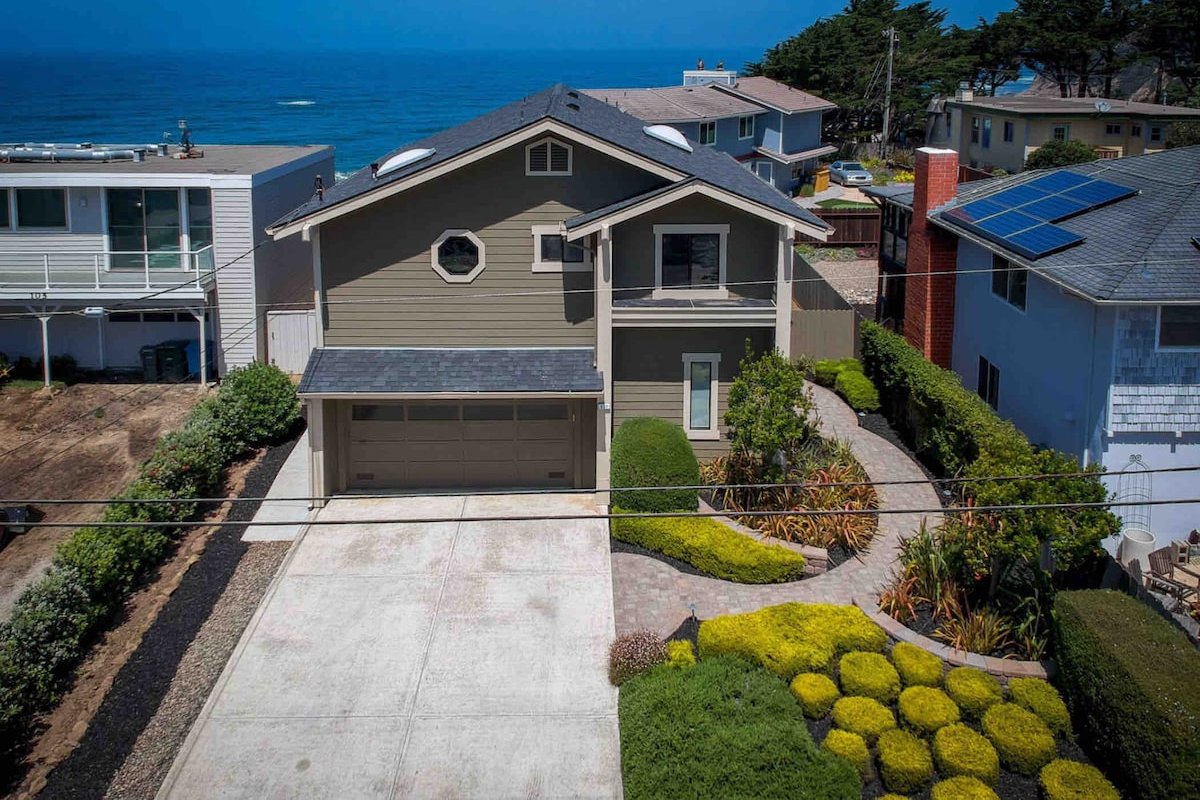 Relaxing Getaway with Breathtaking Ocean Views gallery image 3