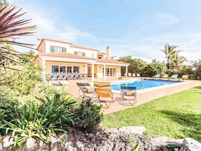 Stunning Villa: Pool, Golf & Beach near Cascais