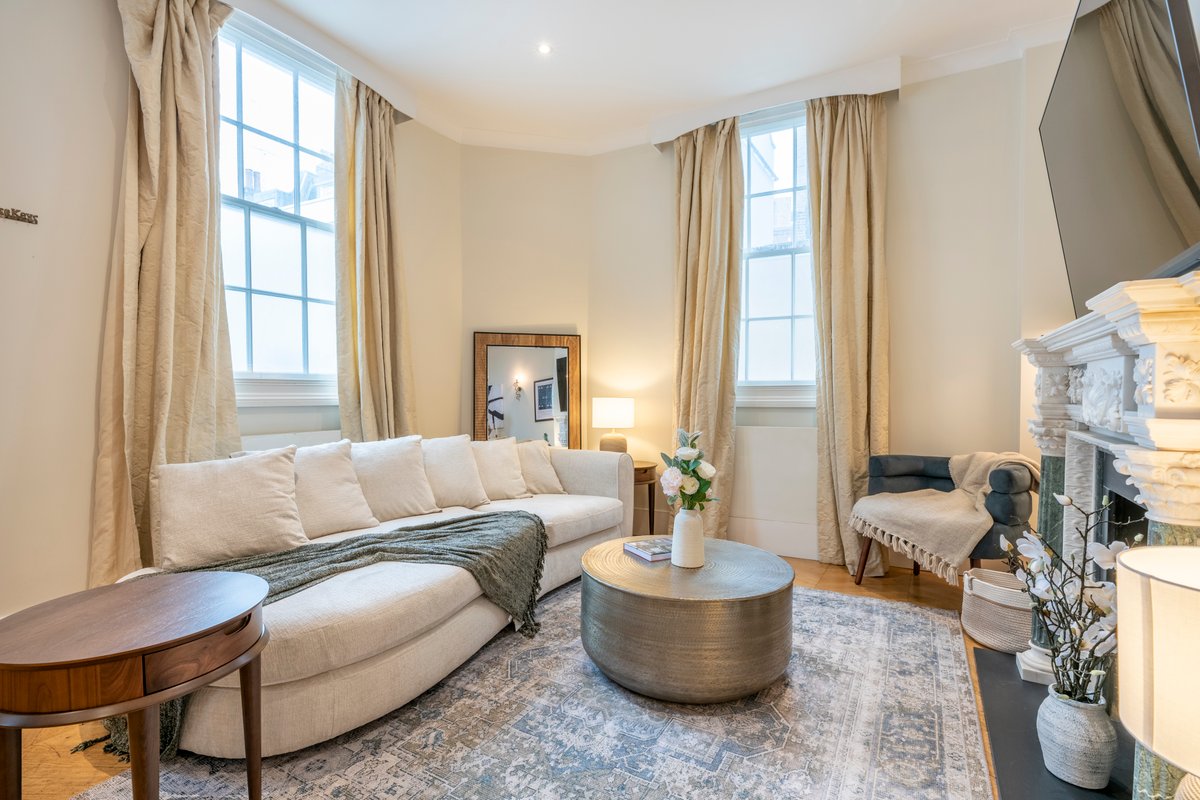 Chelsea 4‑BR, 4 Ensuites | Roof Deck, Quiet Street