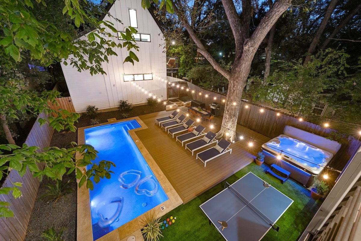 Pool, Hot Tub | 1mi Downtown | 2 Homes | 16 Guests gallery image 2