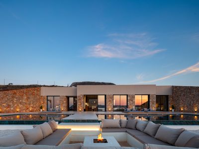 DioNysos Boutique Villa Heated Pool & Sauna