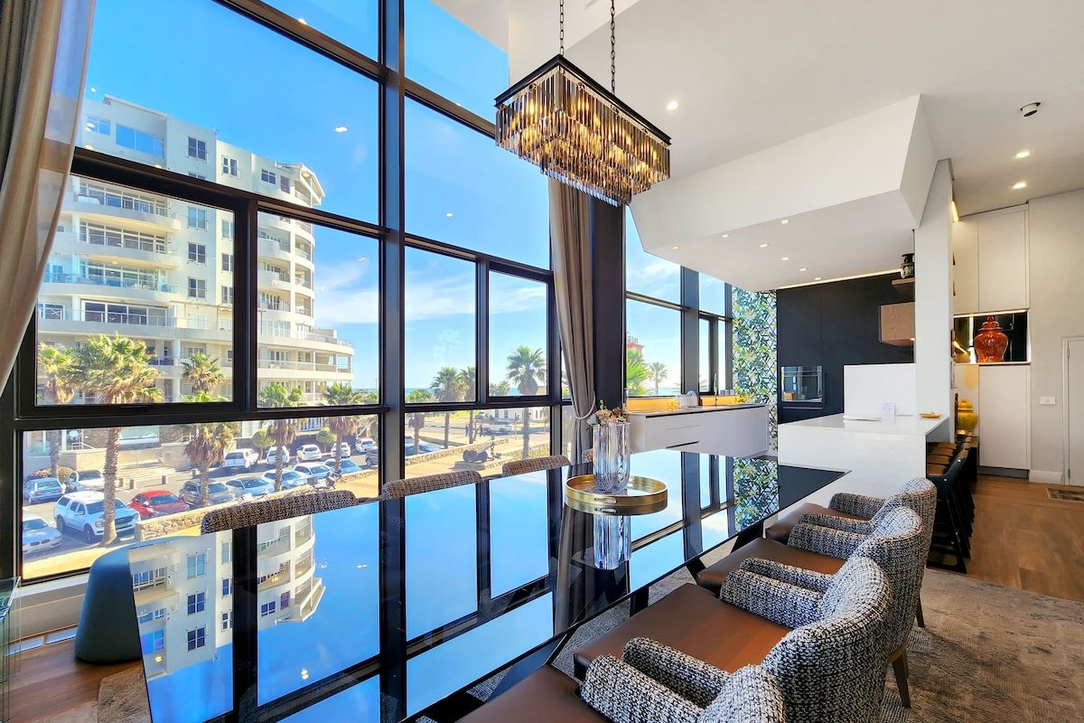 Stylish Mouille Point-2 Bedroom gallery image 2