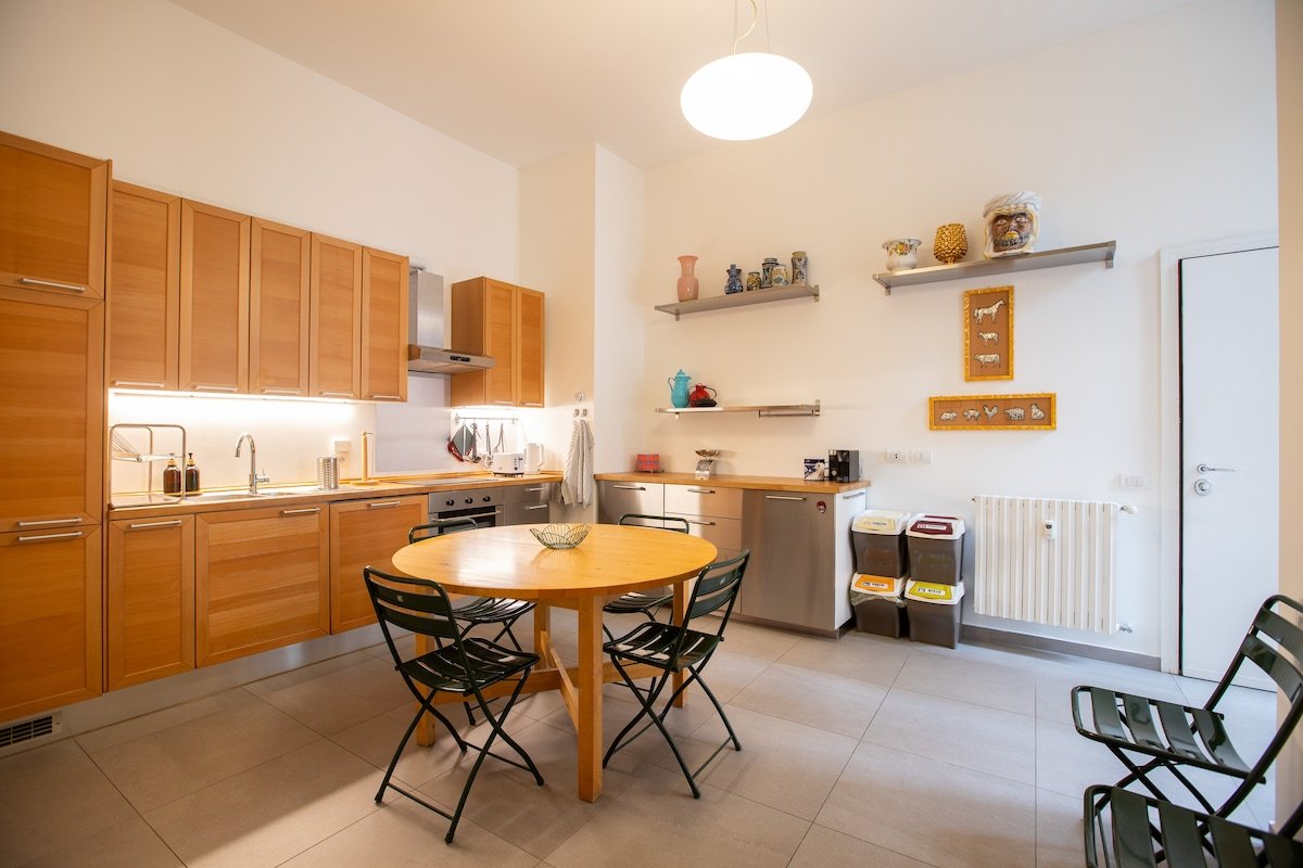 Luxury apartment in Duomo gallery image 5