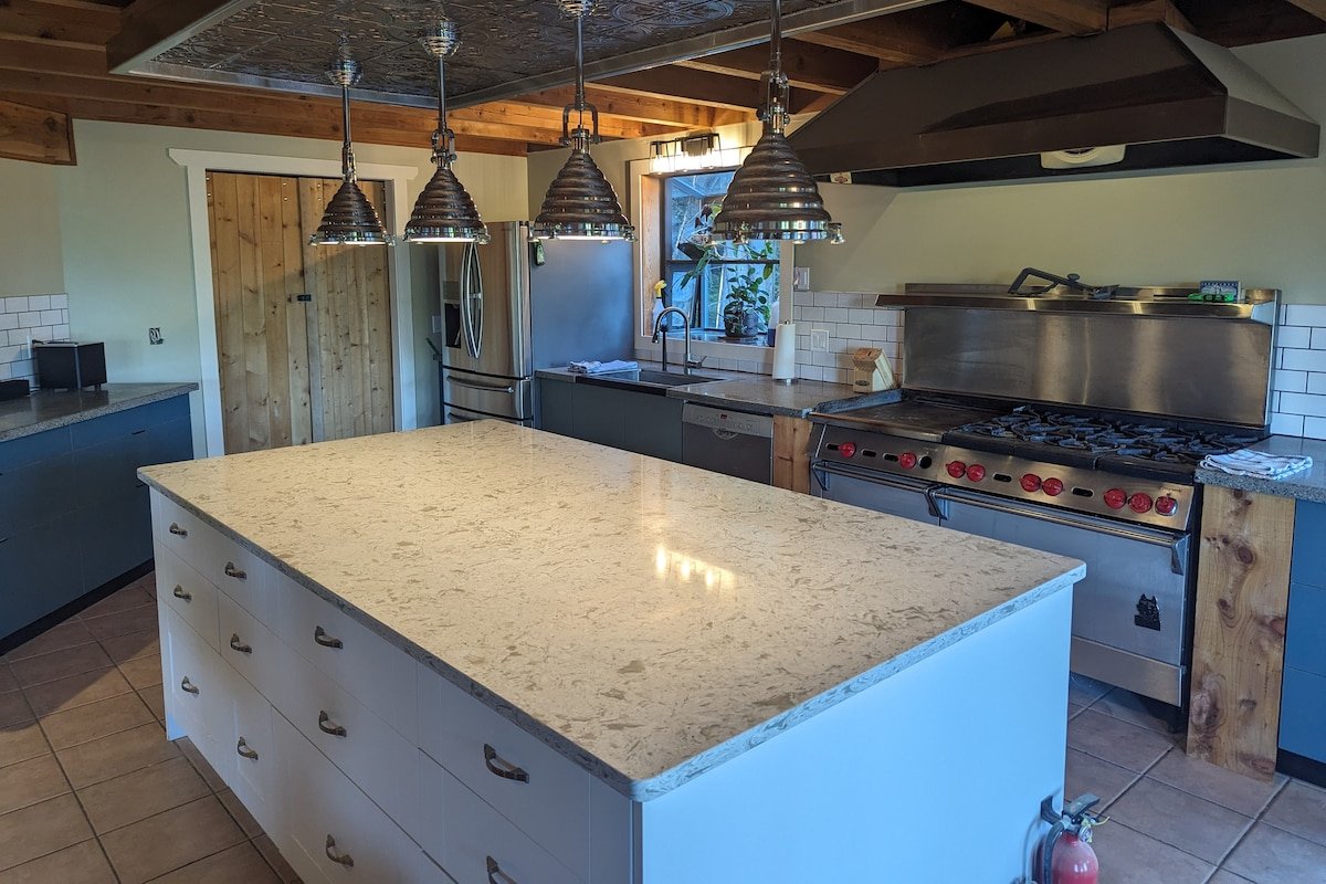 Galiano Grow House Farm Stay gallery image 3