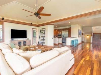 House near Hanalei w/ ocean views, Bikes & A/C