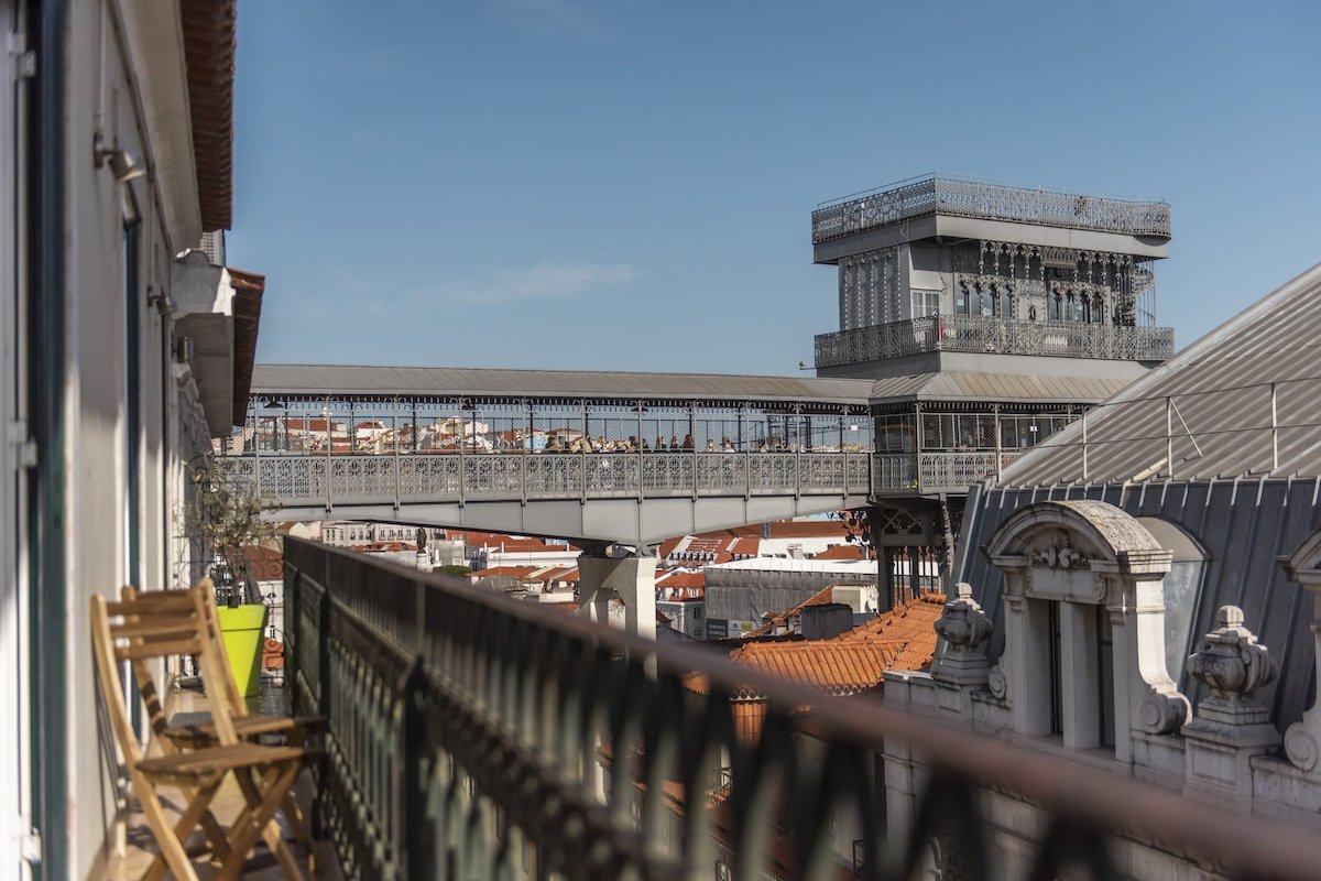 LV Premier Chiado CH1- Balcony, Central, Elevator gallery image 3