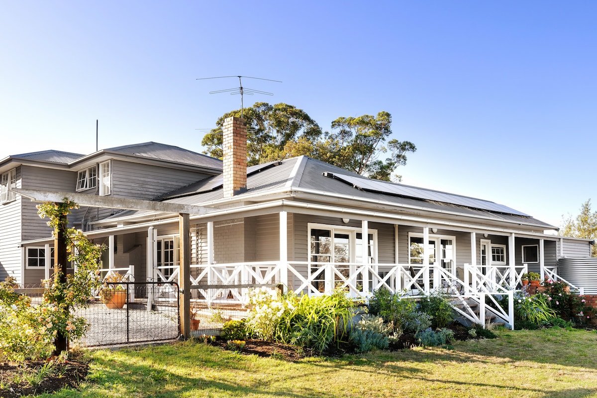 Misty Hill gallery image 3