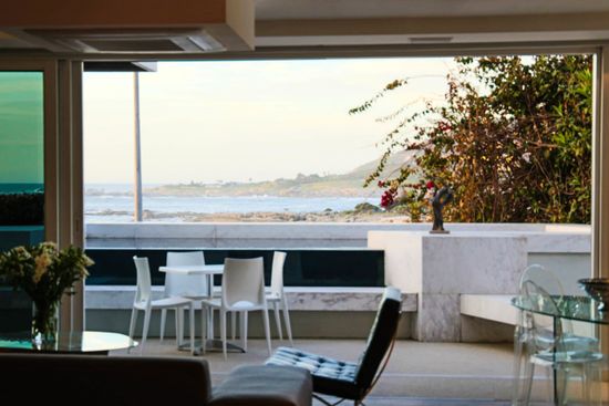 Photo 3 of Victoria Rd Luxury Apartment 101 accommodation in Camps Bay, Cape Town with 1.5 bedrooms and 2 bathrooms