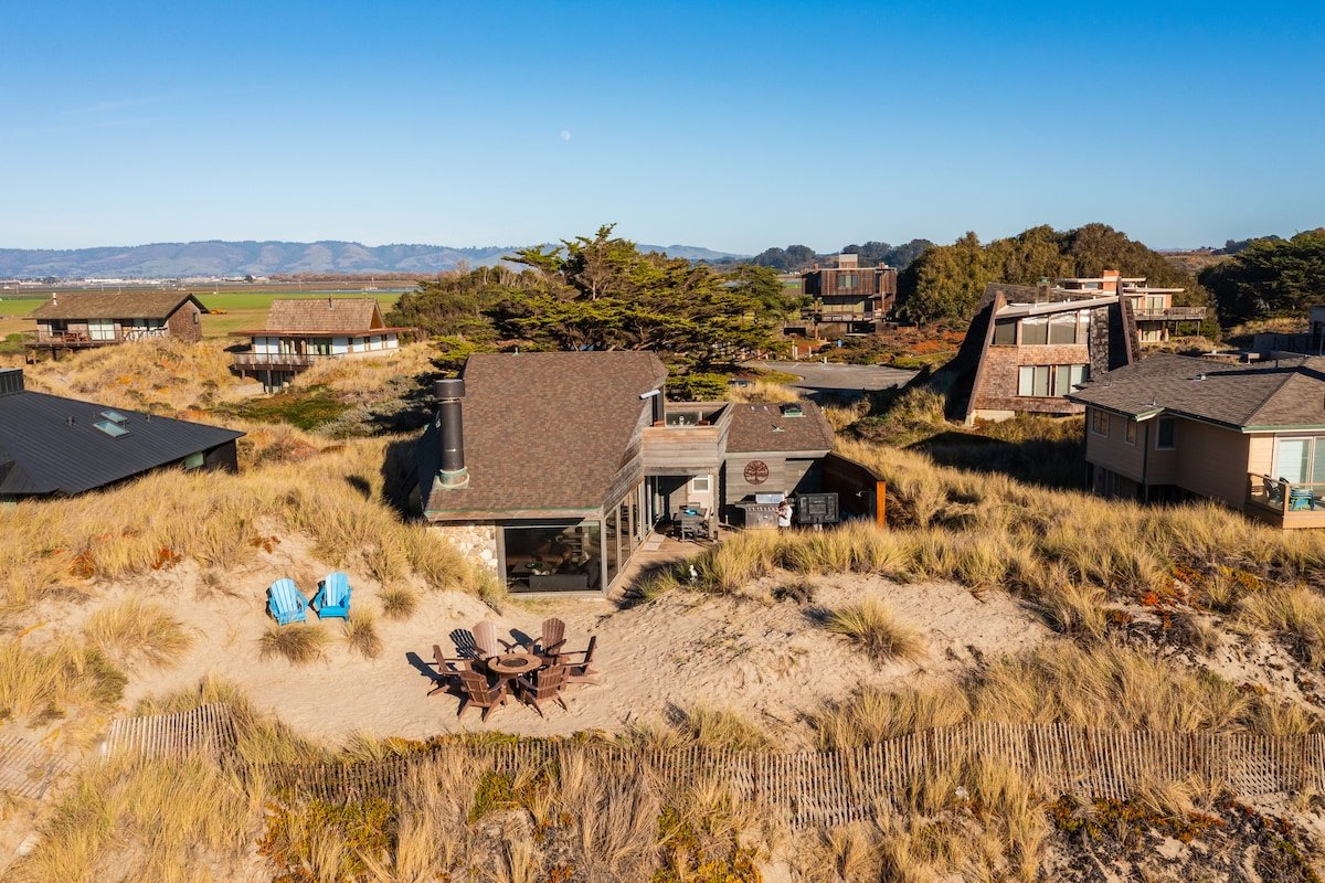 Beachfront Paradise in Pajaro Dunes gallery image 5