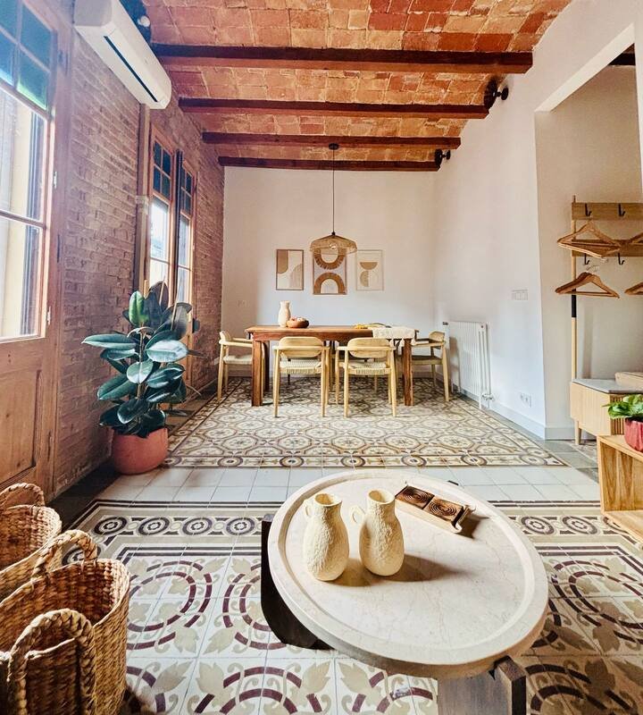 Your Boutique Mediterranean Stay in Barcelona gallery image 2