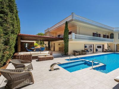 Villa Akropolis Palace