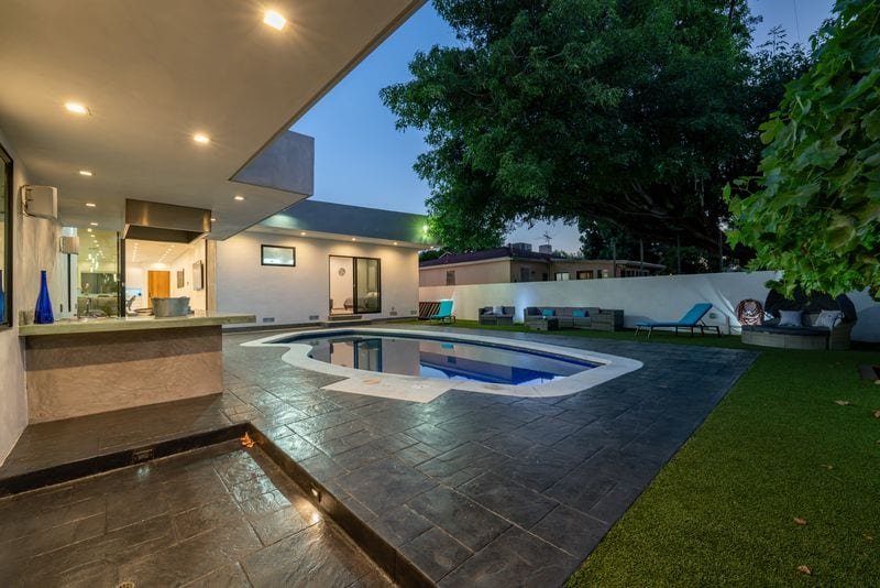 New Listing Modern Dream House gallery image 4