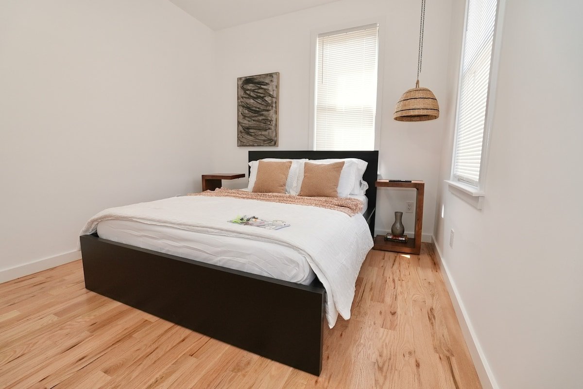 5 Bedrooms 2bath, w/ Parking by EWR American Dream gallery image 3