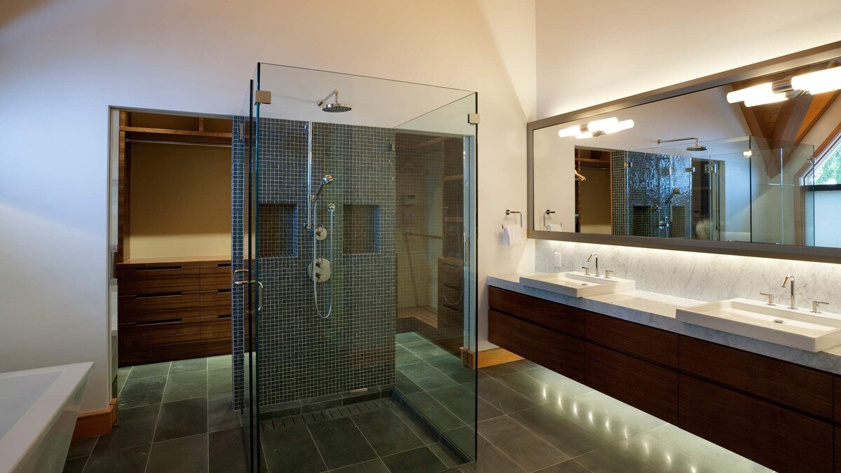 Mountain home w/ ski access & hot tub gallery image 2