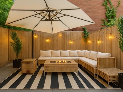 NEW! 6 Beds – Slps10/FREE Parking/Downtown/Gym