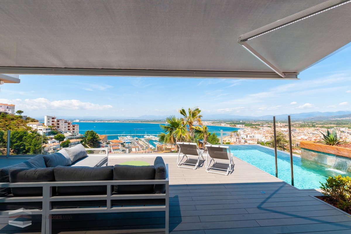 Infinity pool house with sea view (Cap ponent A1)