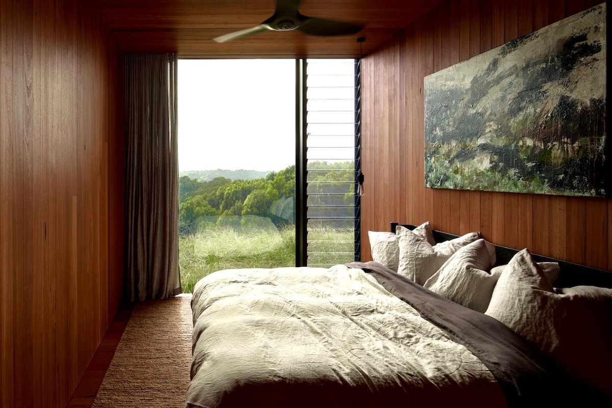 Federal House gallery image 2