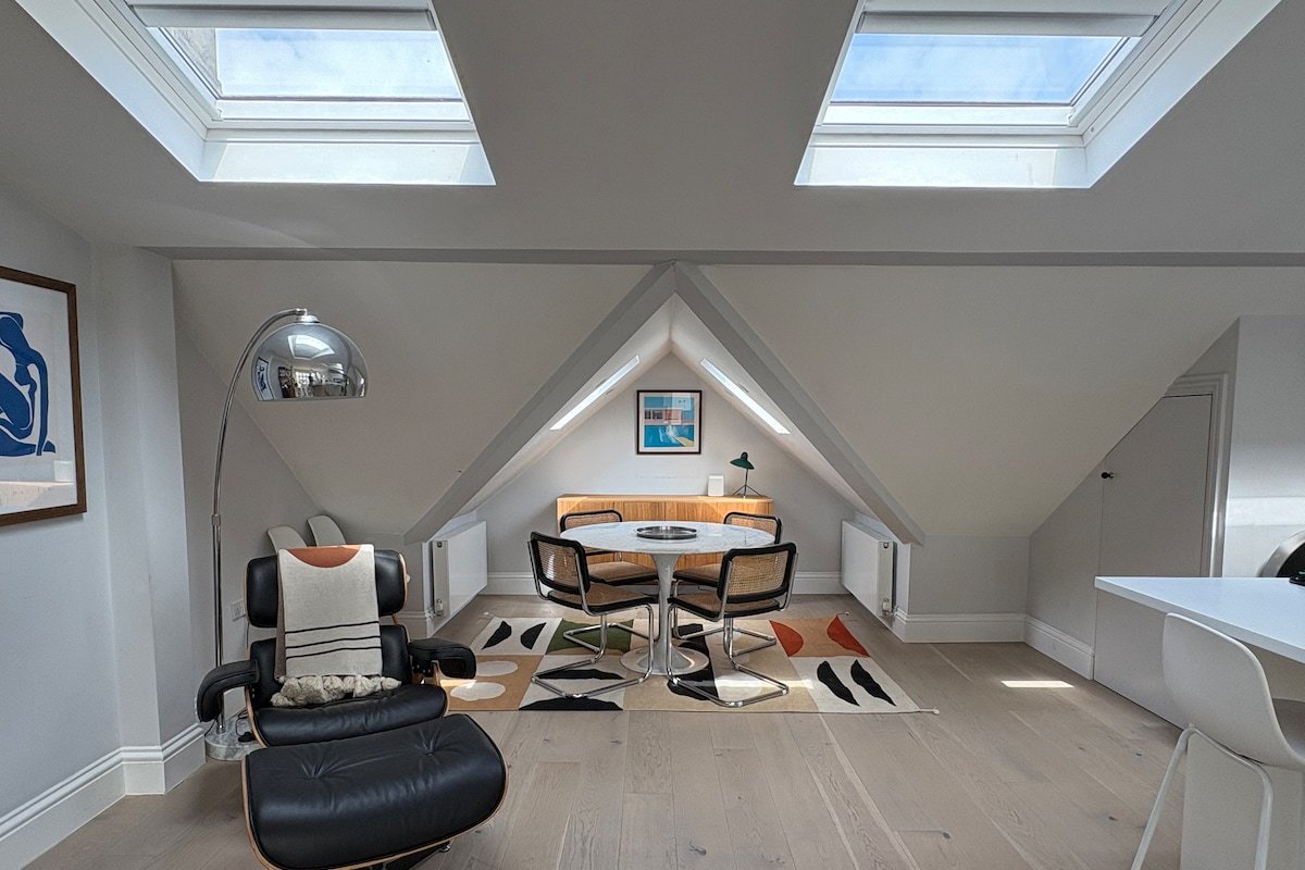 Notting Hill Luxury Home • Private Terrace gallery image 4