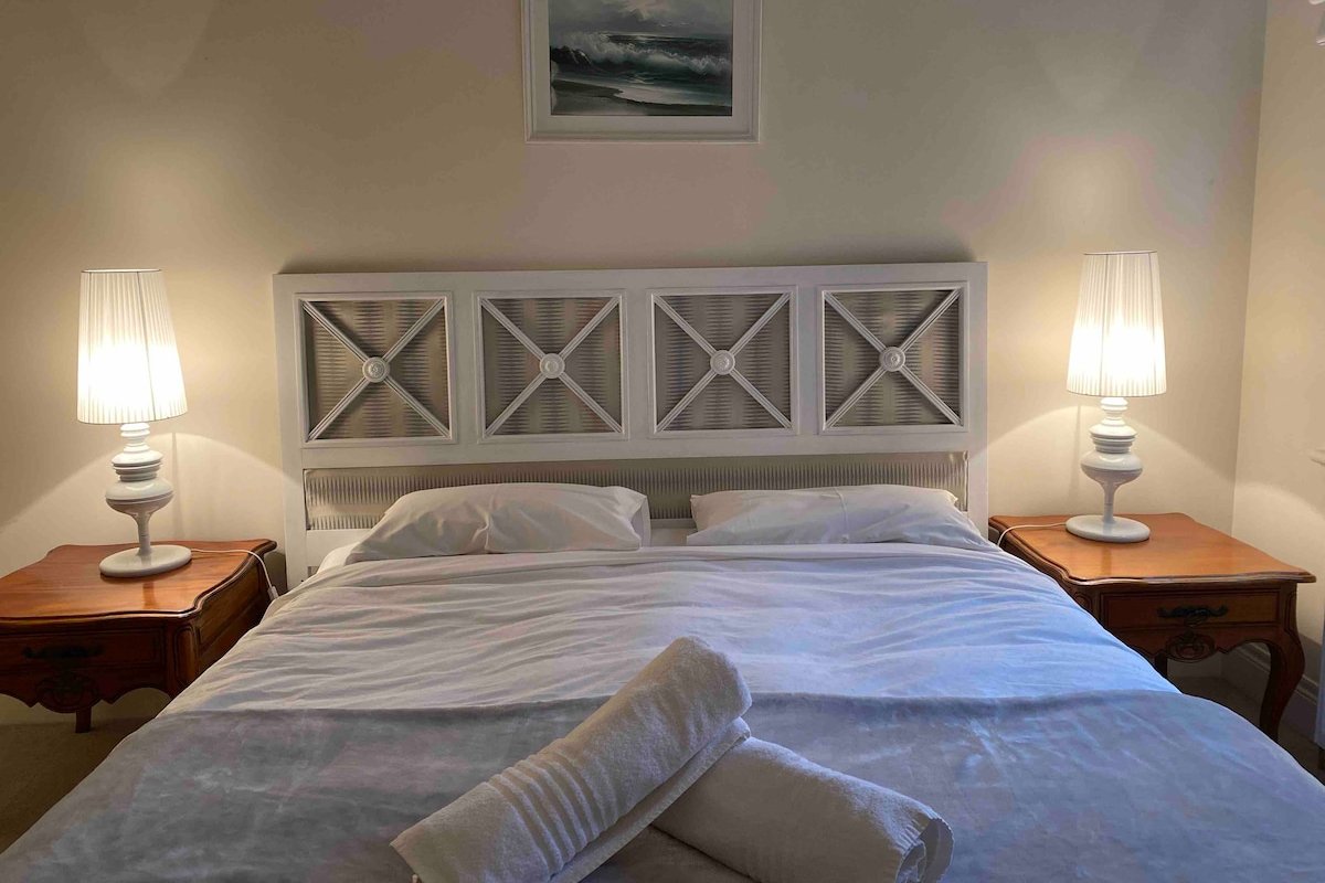 Middenway Port Fairy gallery image 4