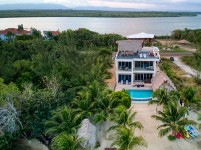 Luxury Oceanfront Villa-Best Pier on the Peninsula