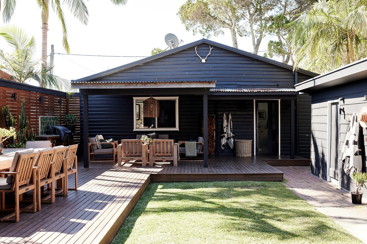 The Black Ace ~ Family entertainer