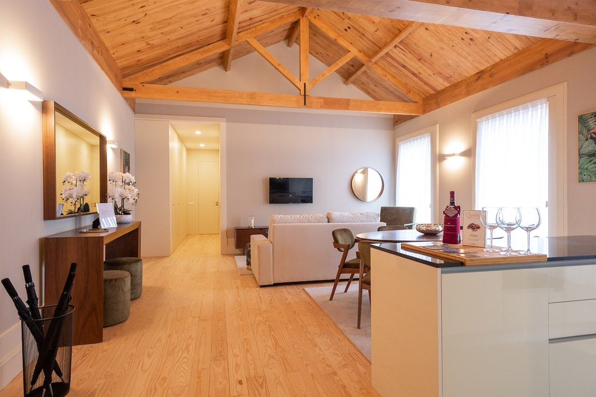 CC Downtown Palace – J gallery image 3