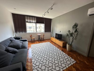 3 qts, 110 mts. Próx metrô, praia Copa e Ipa. Vaga