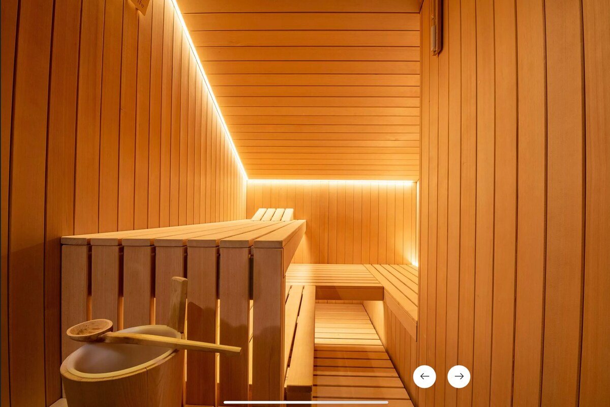 Spectacular Rooftop, Amazing views, Ski in/out gallery image 4