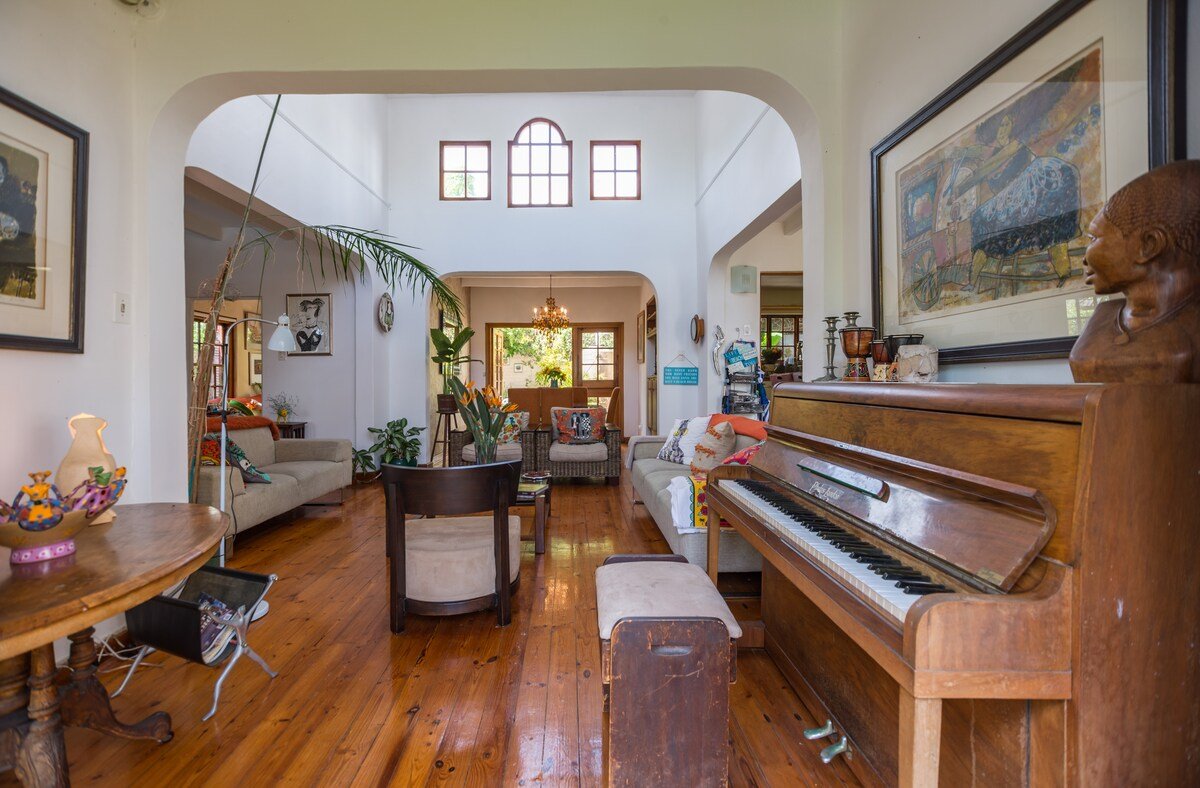 Gorgeous 3 bed Villa near beach a home from home gallery image 3