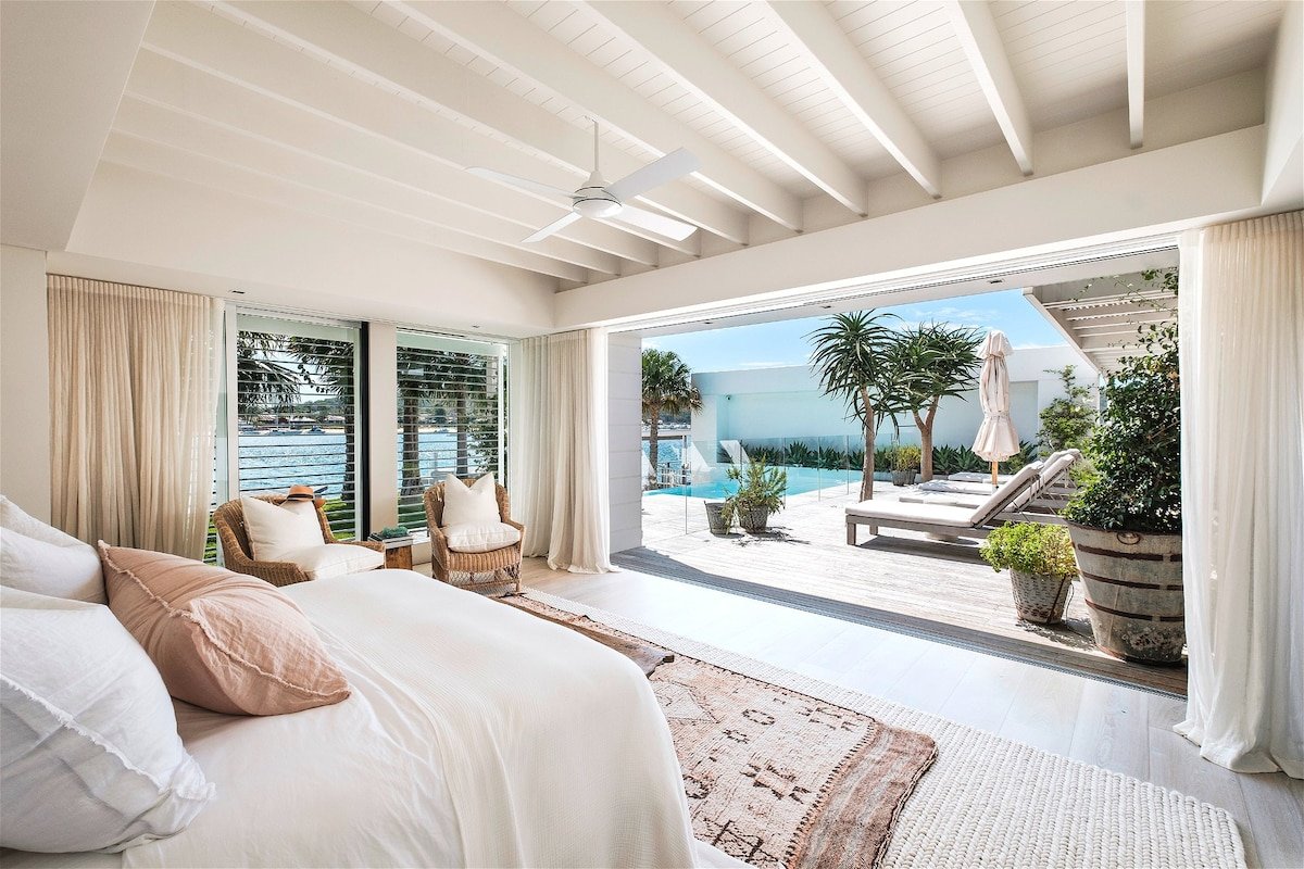 Luxico Wagstaffe Tropics (Walk to Beach) gallery image 2