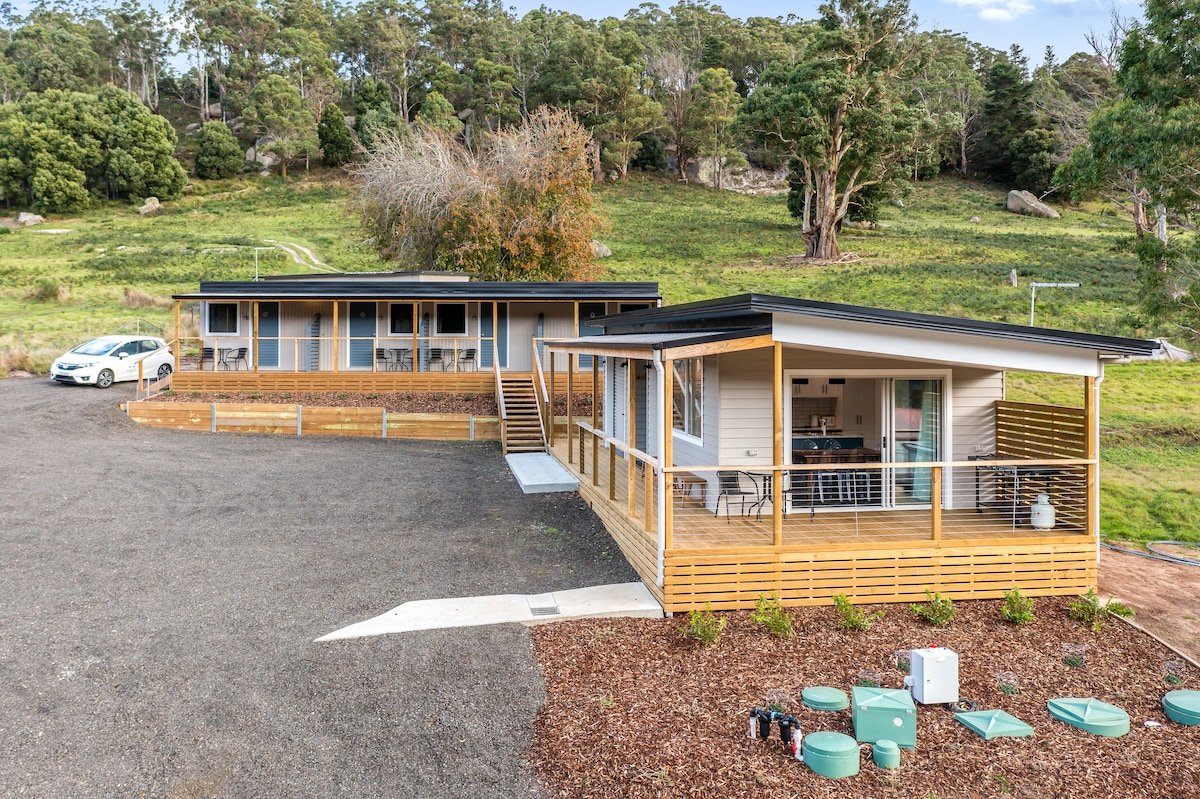 Nurses Quarters 4 ensuite cabins gallery image 2