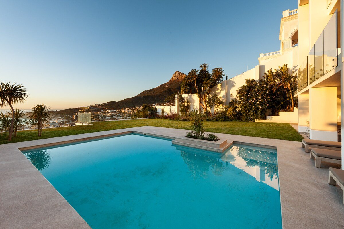 Sandpiper Heated Pool, Large Garden & Solar Backup gallery image 2