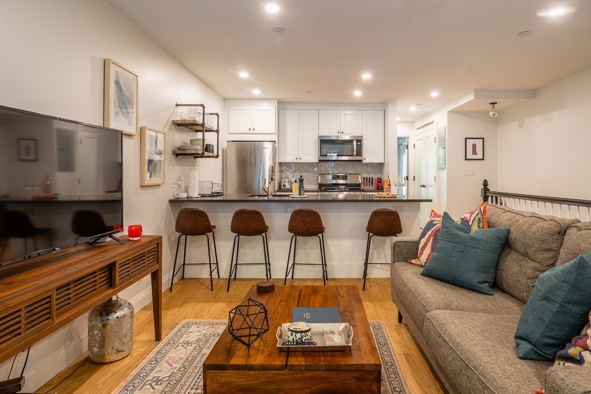 Brownstone living in the heart of Park Slope gallery image 3