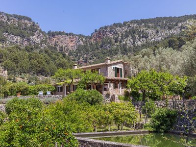 Stunning 3-bedroom villa w/pool in Fornalutx
