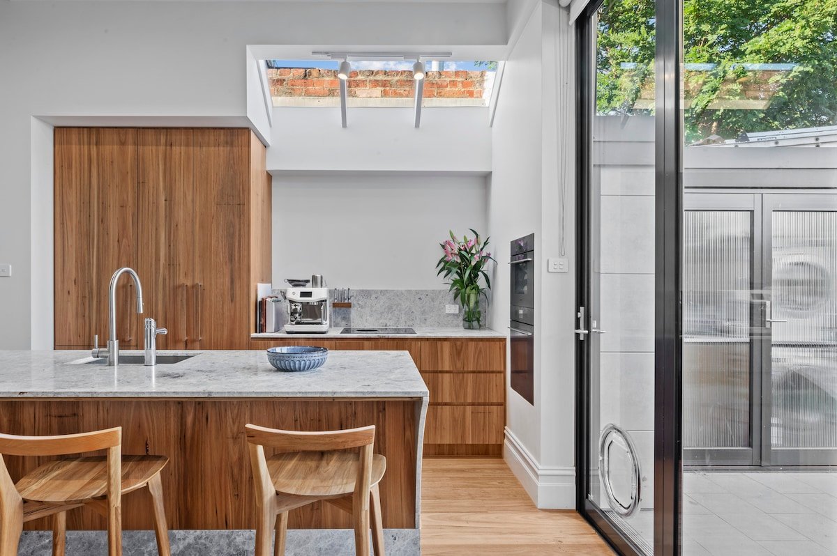 Inner city home in Abbotsford gallery image 3