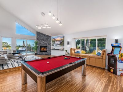 Remodeled Estate, City/Bay View, Fireworks,Jacuzzi