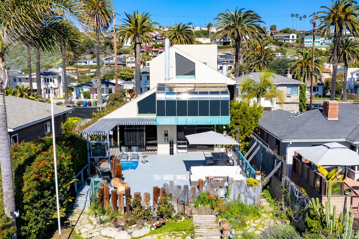 Oceanfront(2730 sqft)w/Spa, HugeDeck+Garden+VIEWS gallery image 4