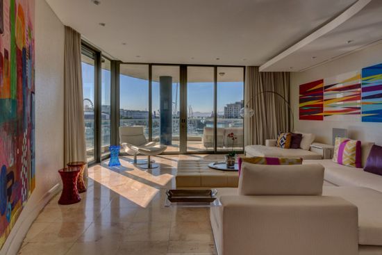 Photo 4 of Pembroke 207 accommodation in V&A Waterfront, Cape Town with 3 bedrooms and 3 bathrooms