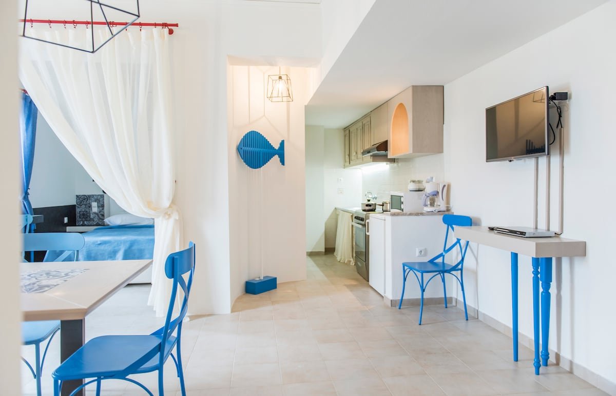 Blue Apartment Eos Villa Imerovigli gallery image 4