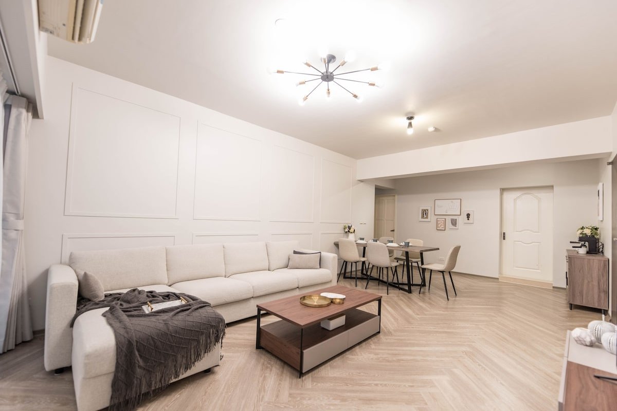 YJ【三房兩衛】一層兩戶/國父紀念館捷運步行3分/客廳採光/前後陽台/免追垃圾車/精品雙衛 gallery image 2