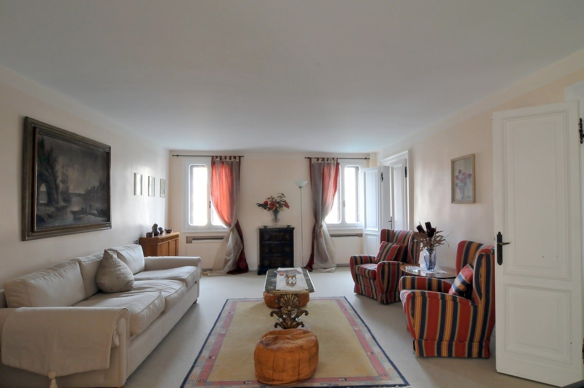 Apt Guggenheim: Breathtaking view on Grand Canal gallery image 3