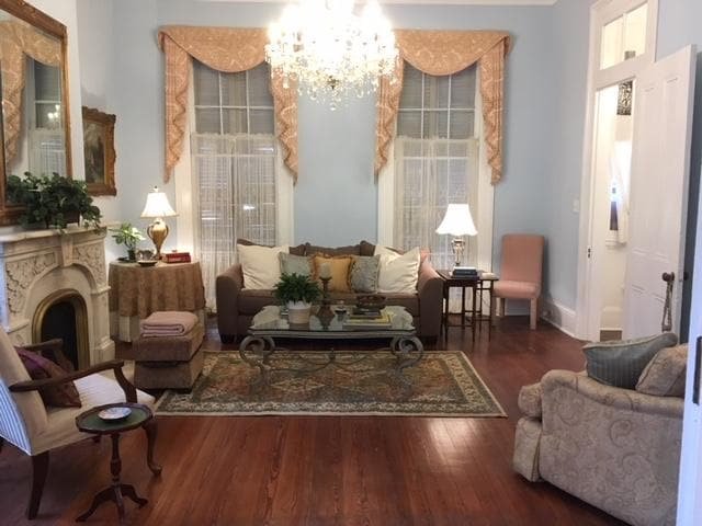 1868 Grand Mansion next to Garden District gallery image 5