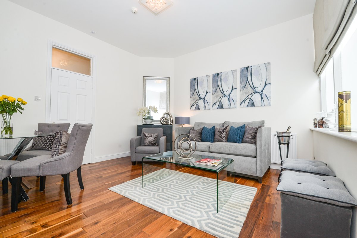 Stunning Spacious 2bed 2bath Baker Street